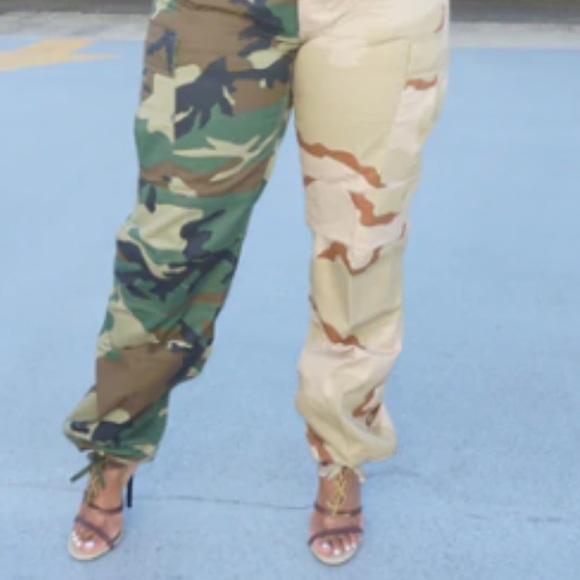 Split design cargo Camo pants!!! Size 3X - Picture 1 of 2